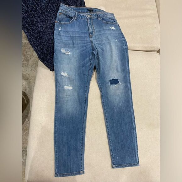 Ladies Jeans  - Picture 1 of 5